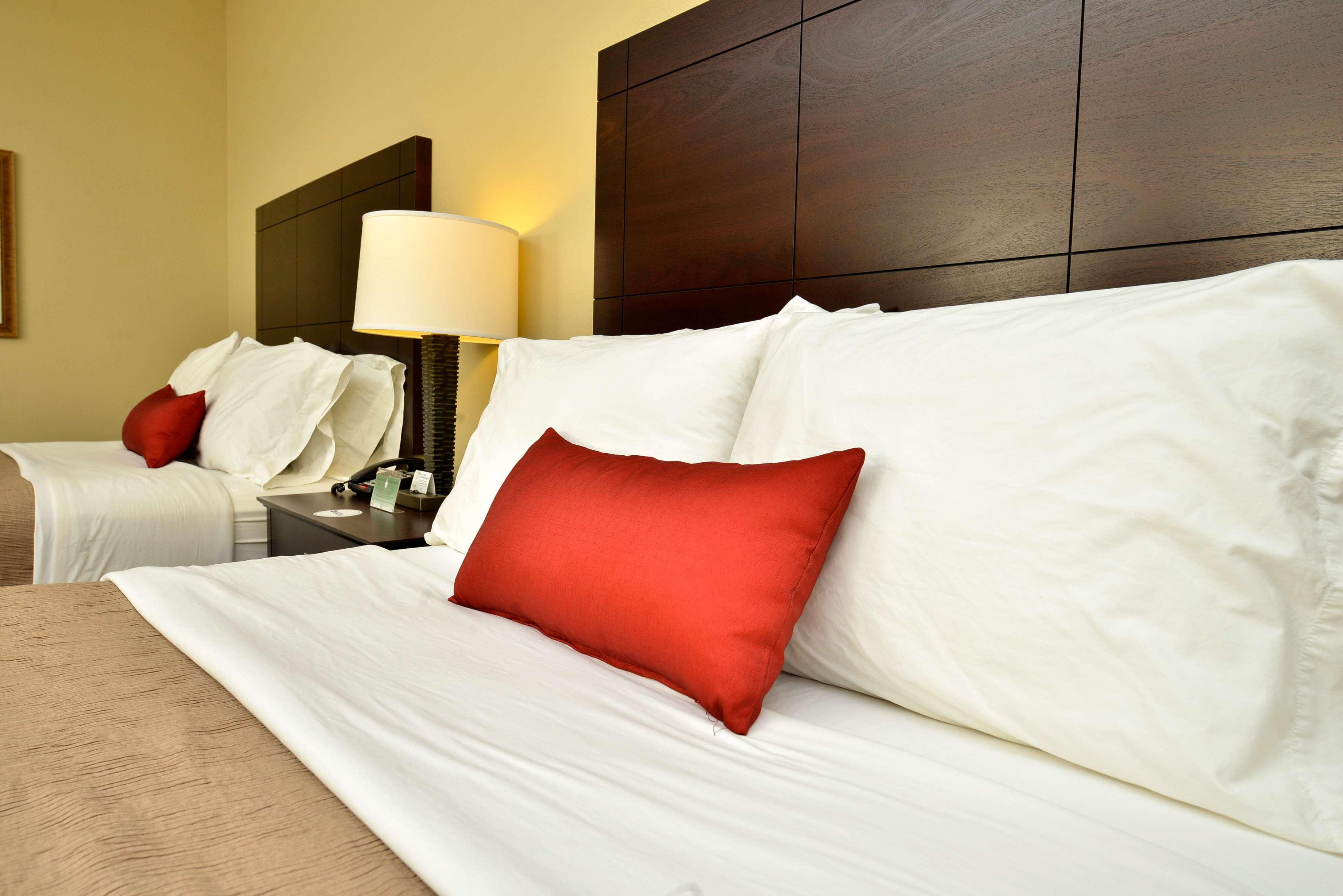 Best Western Plus Louisa Buitenkant foto